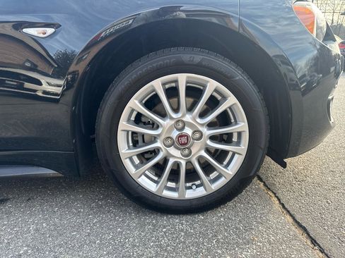 Used 2017 FIAT 124 Spider Classica image 37