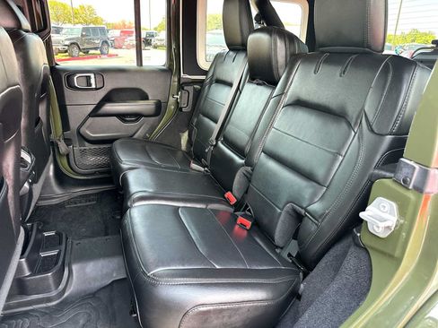 Used 2020 Jeep Wrangler Unlimited Sahara AWD/4WD image 23