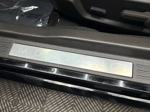 Used 2007 Ford Mustang GT RWD image 41