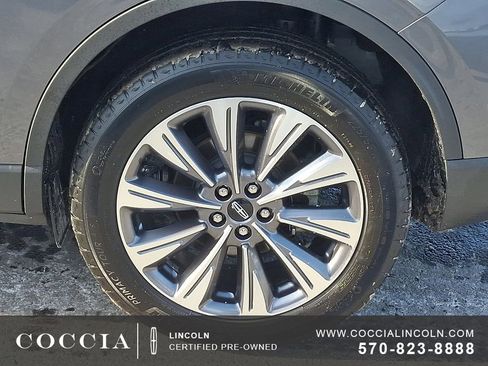 Certified 2022 Lincoln Corsair Reserve w/ Elements Package image 8