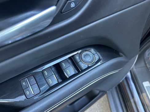 Used 2023 Cadillac Escalade Sport Platinum image 18