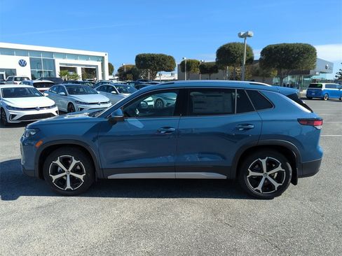 New 2026 Volkswagen Tiguan SE image 11