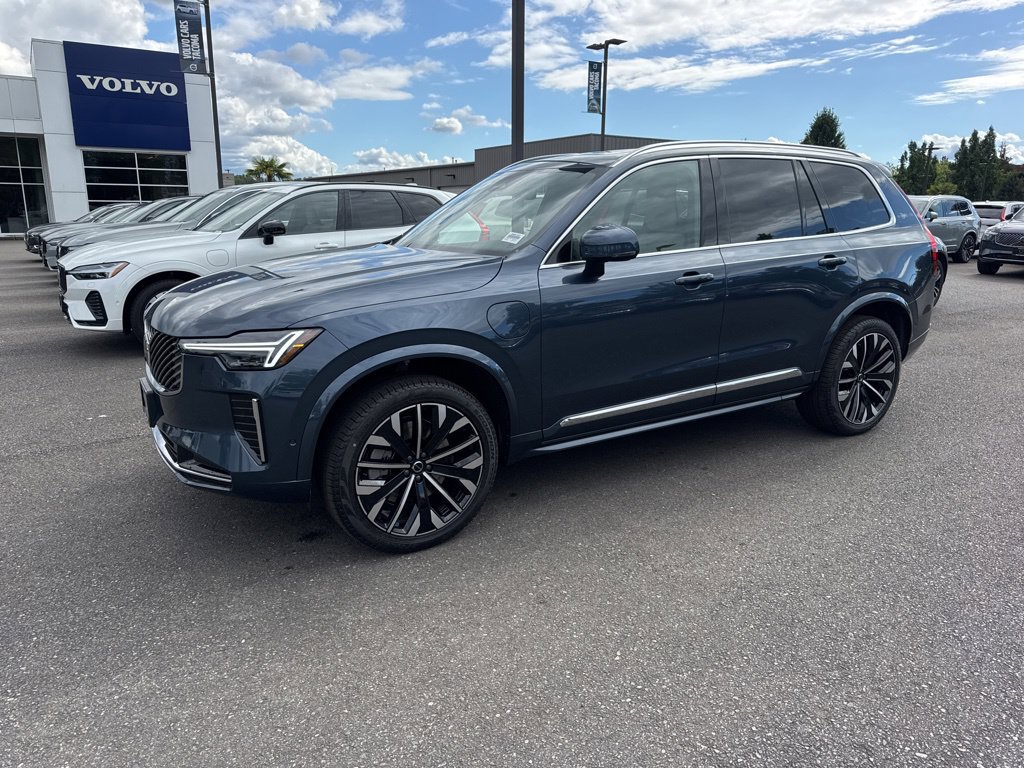 New 2026 Volvo XC90 T8 Plus w/ Protection Package AWD/4WD image 1