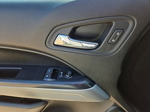 Used 2021 Chevrolet Colorado LT w/ Fleet Safety Package image 33