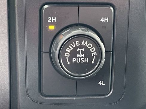 Used 2022 Ford F150 XLT image 21