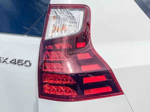 Used 2018 Lexus GX 460 Premium image 8