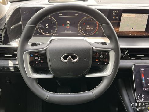 Used 2025 INFINITI QX80 Luxe RWD image 13
