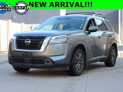 Used 2022 Nissan Pathfinder SV