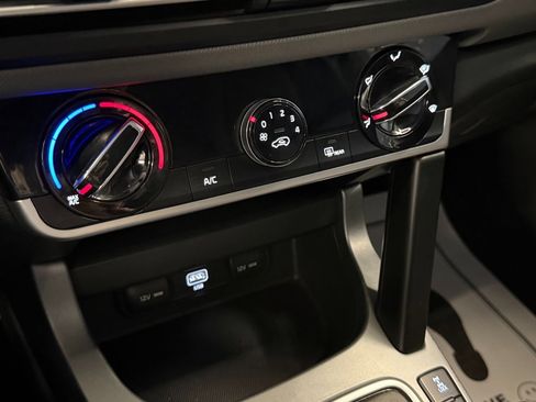 Used 2021 Kia Seltos LX image 15