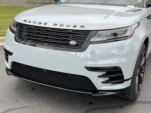 Used 2025 Land Rover Range Rover Velar Dynamic SE AWD/4WD image 11