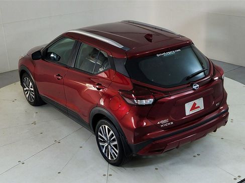 Used 2023 Nissan Kicks SV image 13