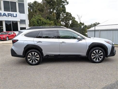 Used 2024 Subaru Outback Touring XT image 7