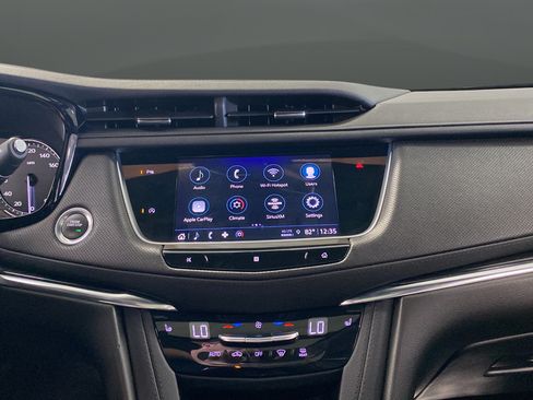 Used 2021 Cadillac XT5 Premium Luxury AWD/4WD image 13
