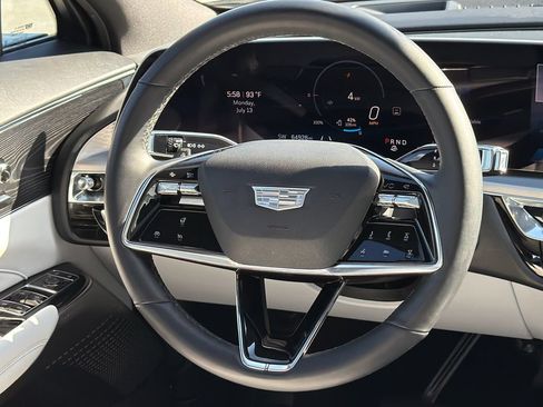 Used 2024 Cadillac Lyriq Sport RWD image 12