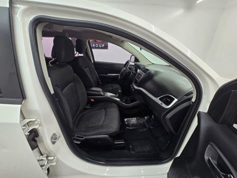 Used 2014 Dodge Journey American Value Package w/ Flexible Seating Group FWD image 19