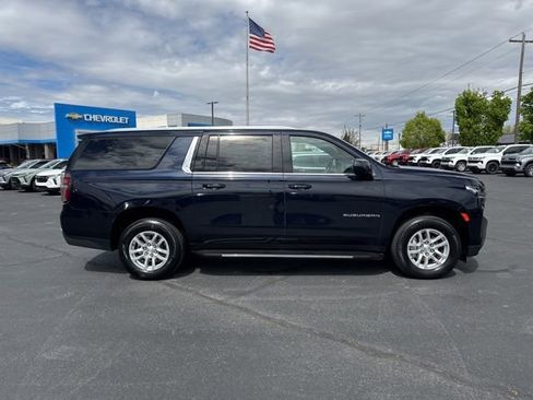 Certified 2024 Chevrolet Suburban LT AWD/4WD image 8