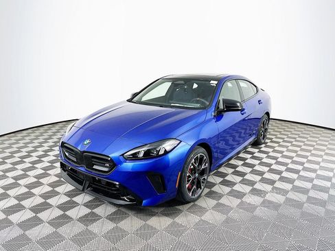 Used 2025 BMW M235i xDrive w/ Premium Package image 4