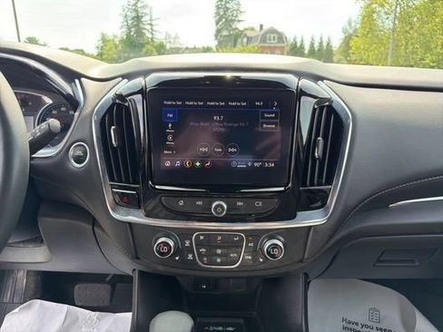 Used 2023 Chevrolet Traverse LT w/ LPO, Floor Liner Package AWD/4WD image 18
