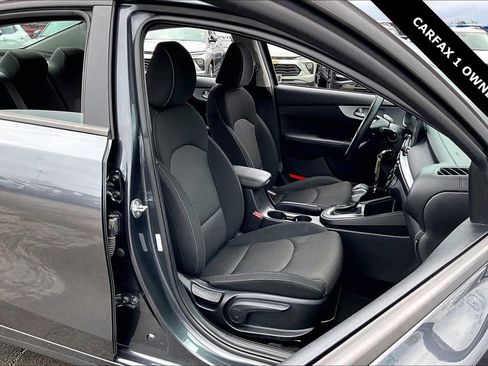 Used 2024 Kia Forte LXS w/ LXS Technology Package image 27