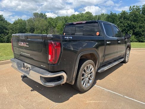Used 2023 GMC Sierra 1500 SLT AWD/4WD image 5