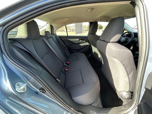 Used 2023 Toyota Corolla LE image 29