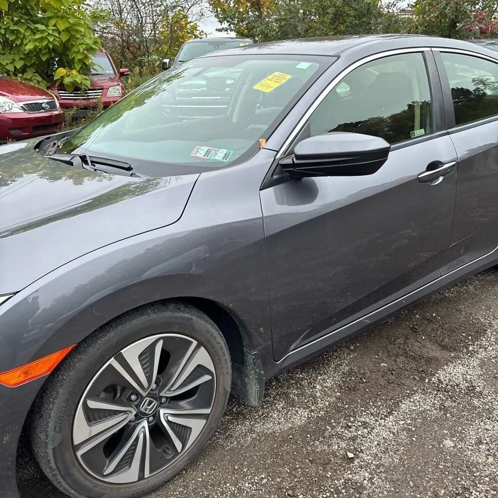 Used 2018 Subaru Outback 2.5i Touring w/ Popular Package #3 AWD/4WD image 2