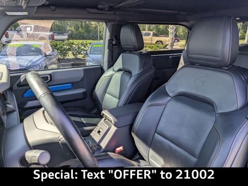 Used 2023 Ford Bronco Badlands image 18