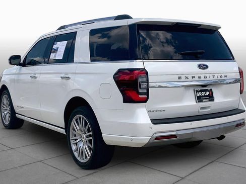 Used 2024 Ford Expedition Platinum RWD image 12