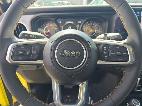 Used 2024 Jeep Wrangler Sahara image 13