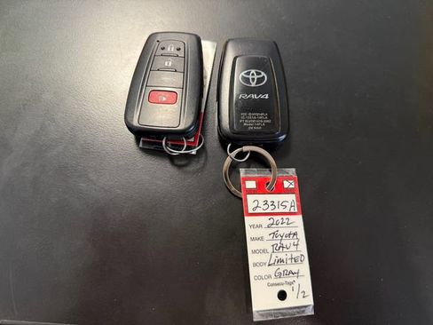 Used 2022 Toyota RAV4 Limited image 35