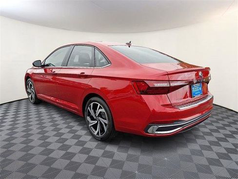 New 2025 Volkswagen Jetta SEL image 4