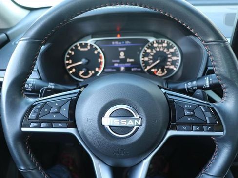 Used 2023 Nissan Altima 2.5 SR w/ SR Premium Package image 24