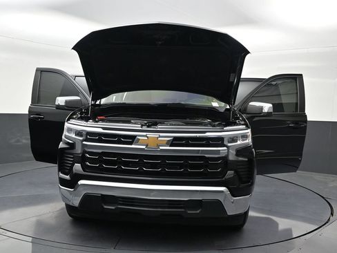 Used 2023 Chevrolet Silverado 1500 LT image 40