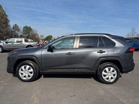 Used 2021 Toyota RAV4 LE image 2