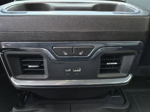 Used 2024 GMC Sierra 2500 Denali w/ Denali Reserve Package image 13