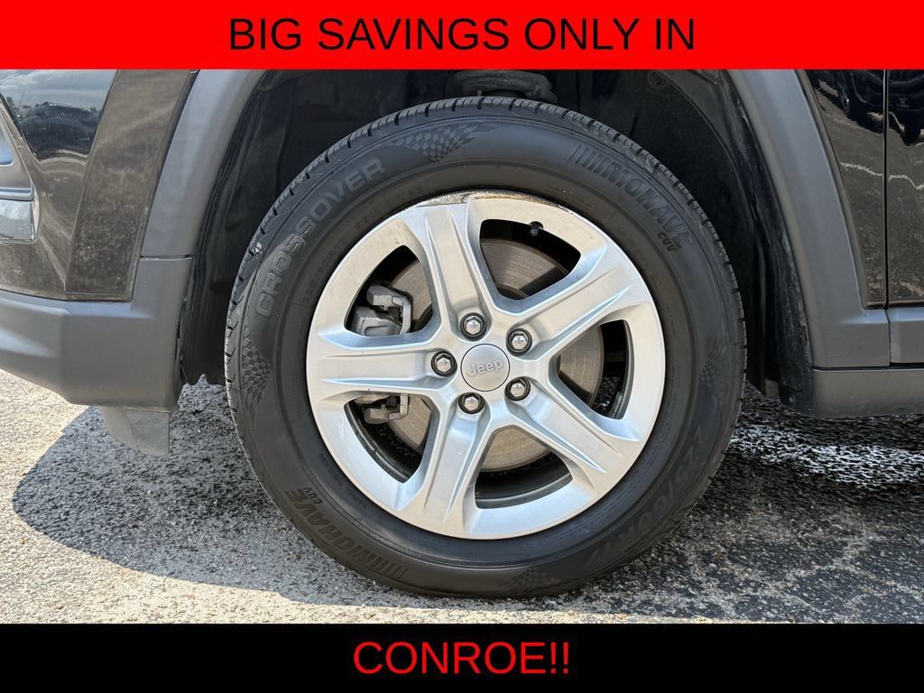 Used 2023 Jeep Compass Latitude AWD/4WD image 9