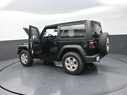 Used 2023 Jeep Wrangler Sport S image 31