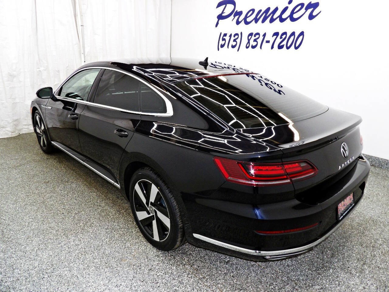 Used 2021 Volkswagen Arteon SE w/ Luggage Net & Mats Package FWD image 4