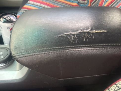 Used 2015 Ford Explorer XLT image 10