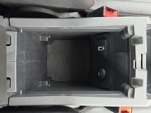 Used 2017 Ford Escape SE w/ Equipment Group 201A FWD image 35
