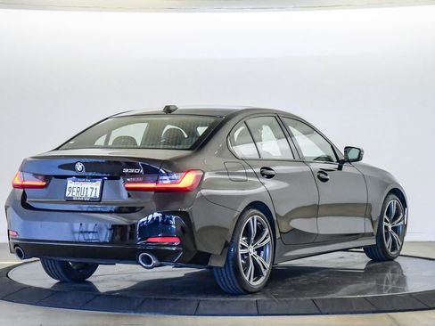 Certified 2023 BMW 330i Sedan w/ Premium Package image 5