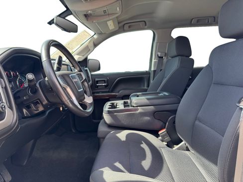 Used 2018 GMC Sierra 1500 SLE w/ SLE Value Package AWD/4WD image 10