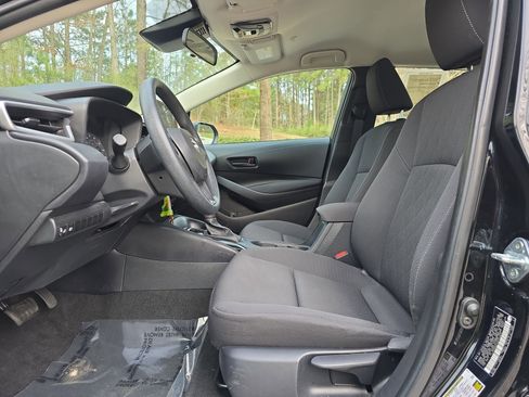 Used 2024 Toyota Corolla LE image 14