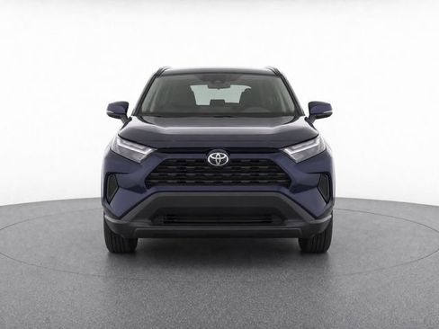 Used 2025 Toyota RAV4 XLE AWD/4WD image 5