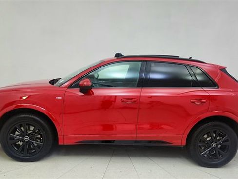 Used 2023 Audi Q3 2.0T Premium Plus w/ Premium Plus Package image 10