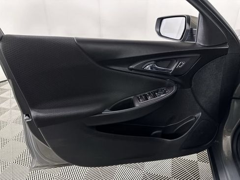 Used 2018 Chevrolet Malibu LT FWD image 23