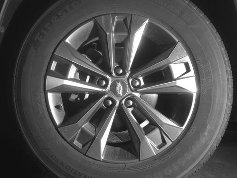 Used 2025 Chevrolet Equinox LT image 12