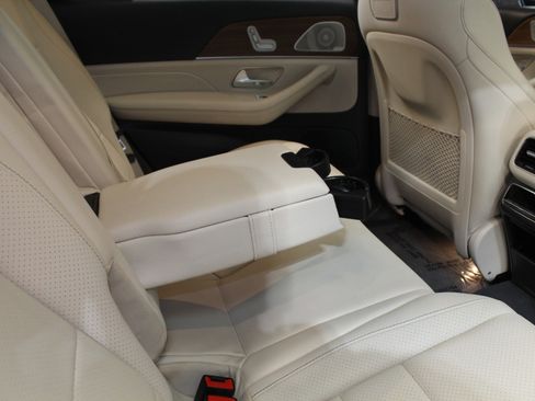 Used 2020 Mercedes-Benz GLS 450 4MATIC image 57