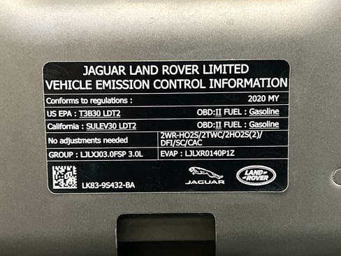 Used 2020 Land Rover Range Rover Velar S AWD/4WD image 24
