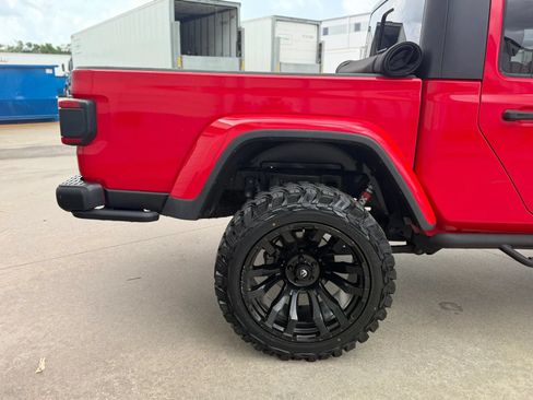 Used 2020 Jeep Gladiator Rubicon AWD/4WD image 8